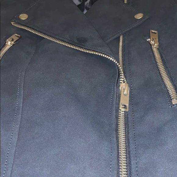 Gray jacket - Picture 2 of 6